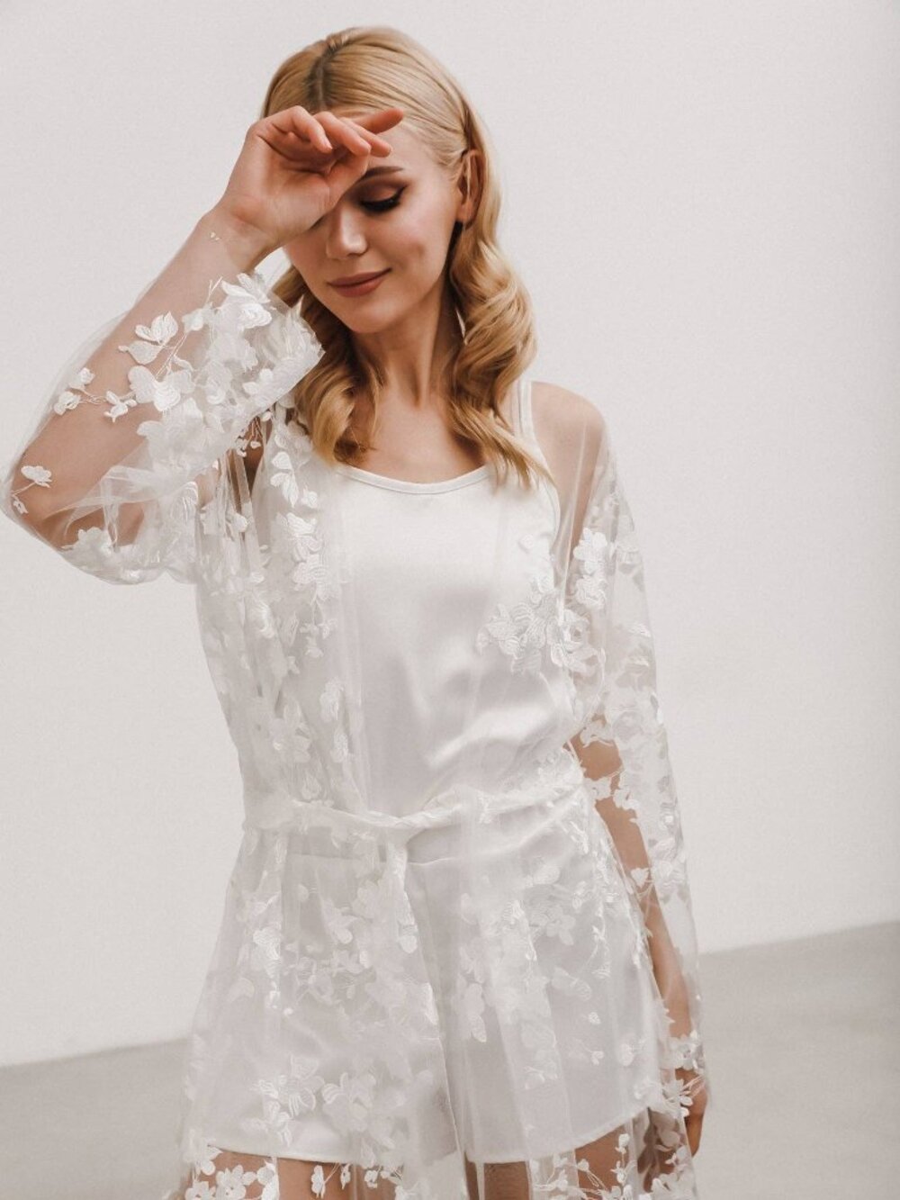 Ivy Lace Robe